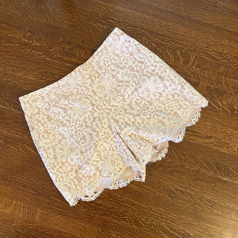 Cartonnier Lace Shorts